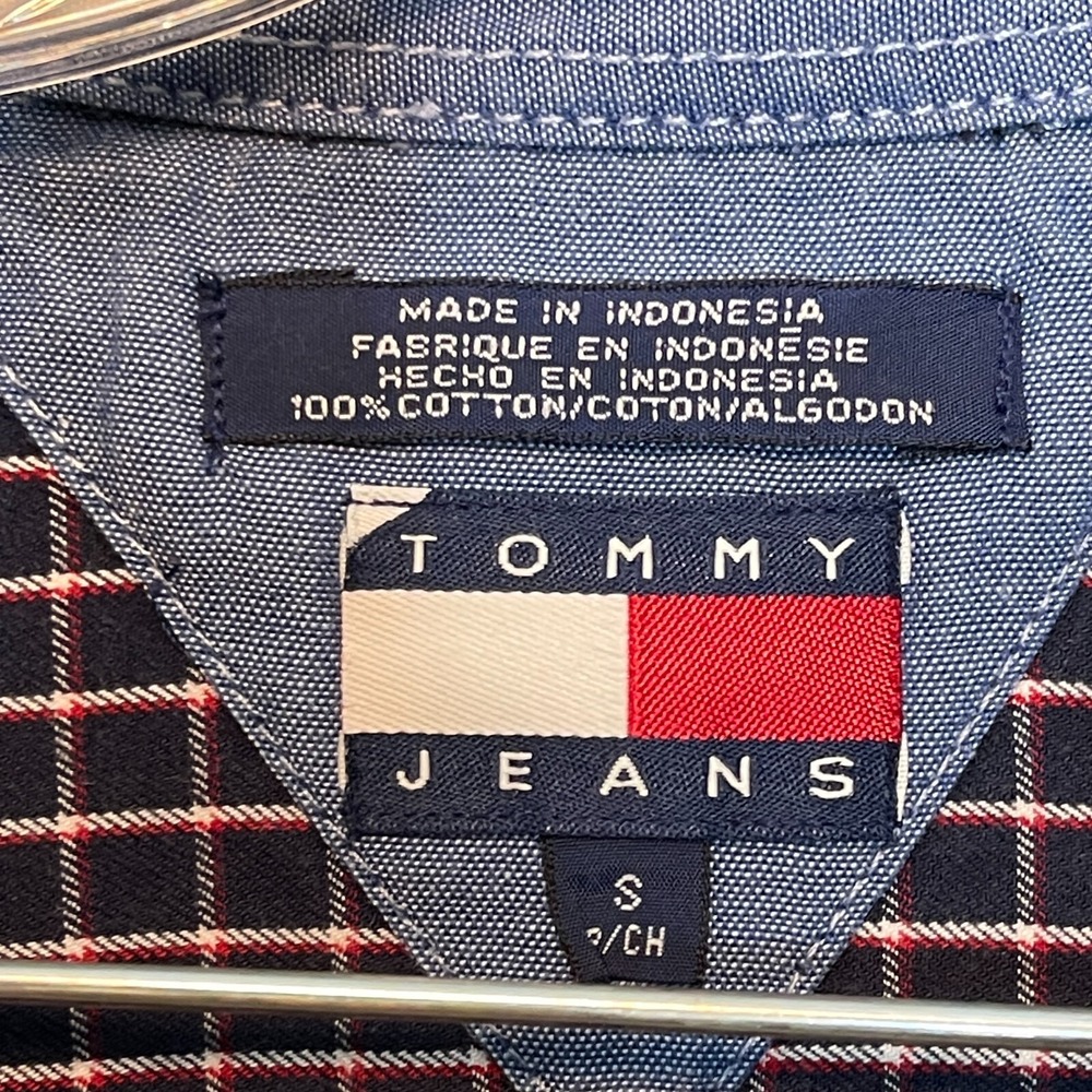 Vtg Tommy Jean Men Preppy Casual Plaid Embroidered Logo Spellout Button Shirt S - Picture 8 of 12